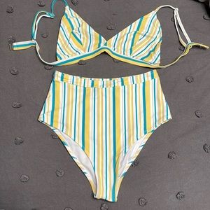 Cupshe two piece swim suit.